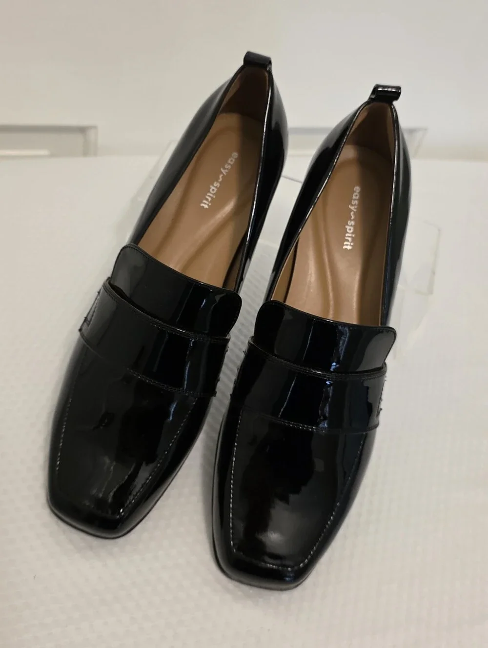 NWOB Easy Spirit Darlene Dress Black Patent Leather Loafers Size 8 Wide